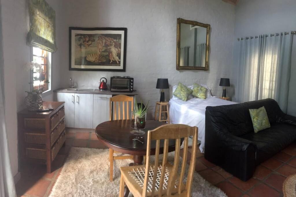 Protea Studio Franschhoek Central Экстерьер фото